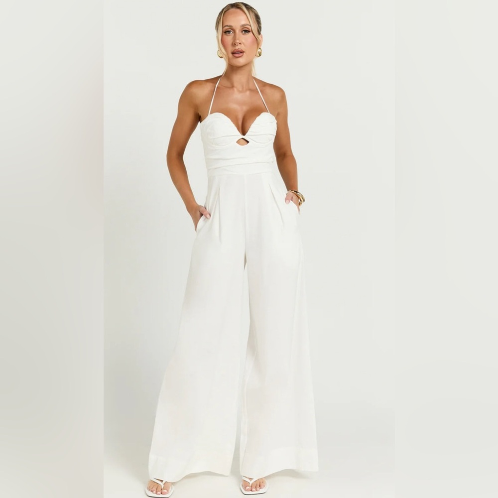 Showpo Norah White Linen Halter Wide Leg Jumpsuit NWT Size 6